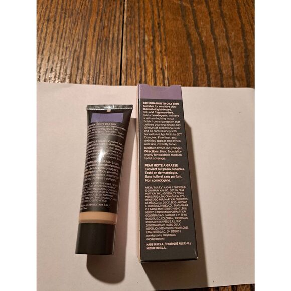 Mary Kay TimeWise Matte 3D Foundation Beige C120 New in Box - Picture 2 of 3